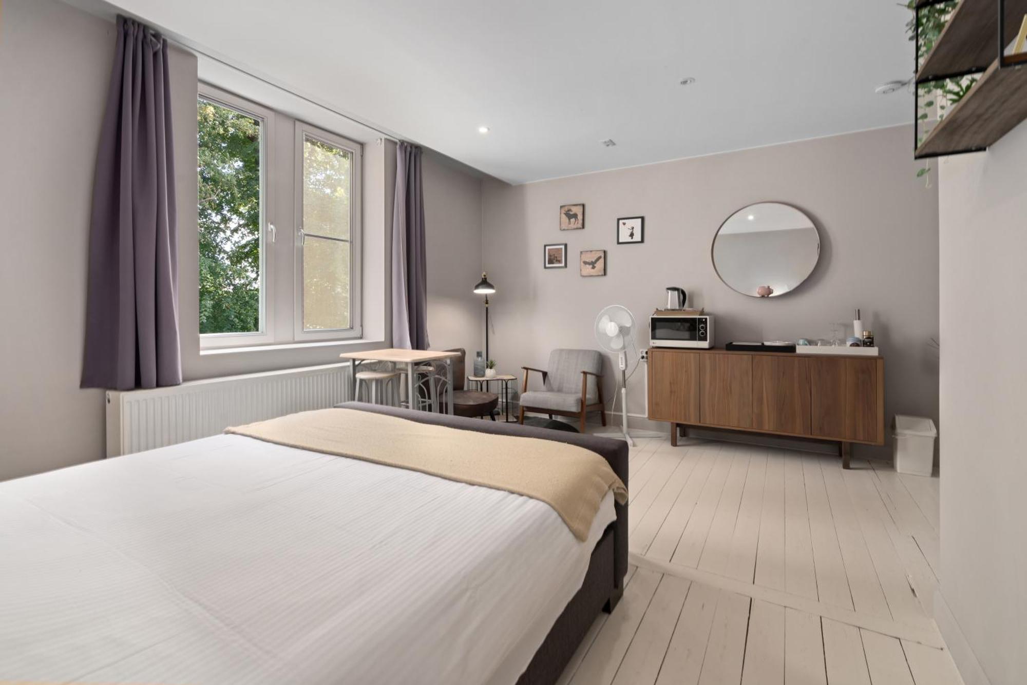 Spacious Guest Suites Near Historic Market - 5 Min Walk Bruges Exterior foto