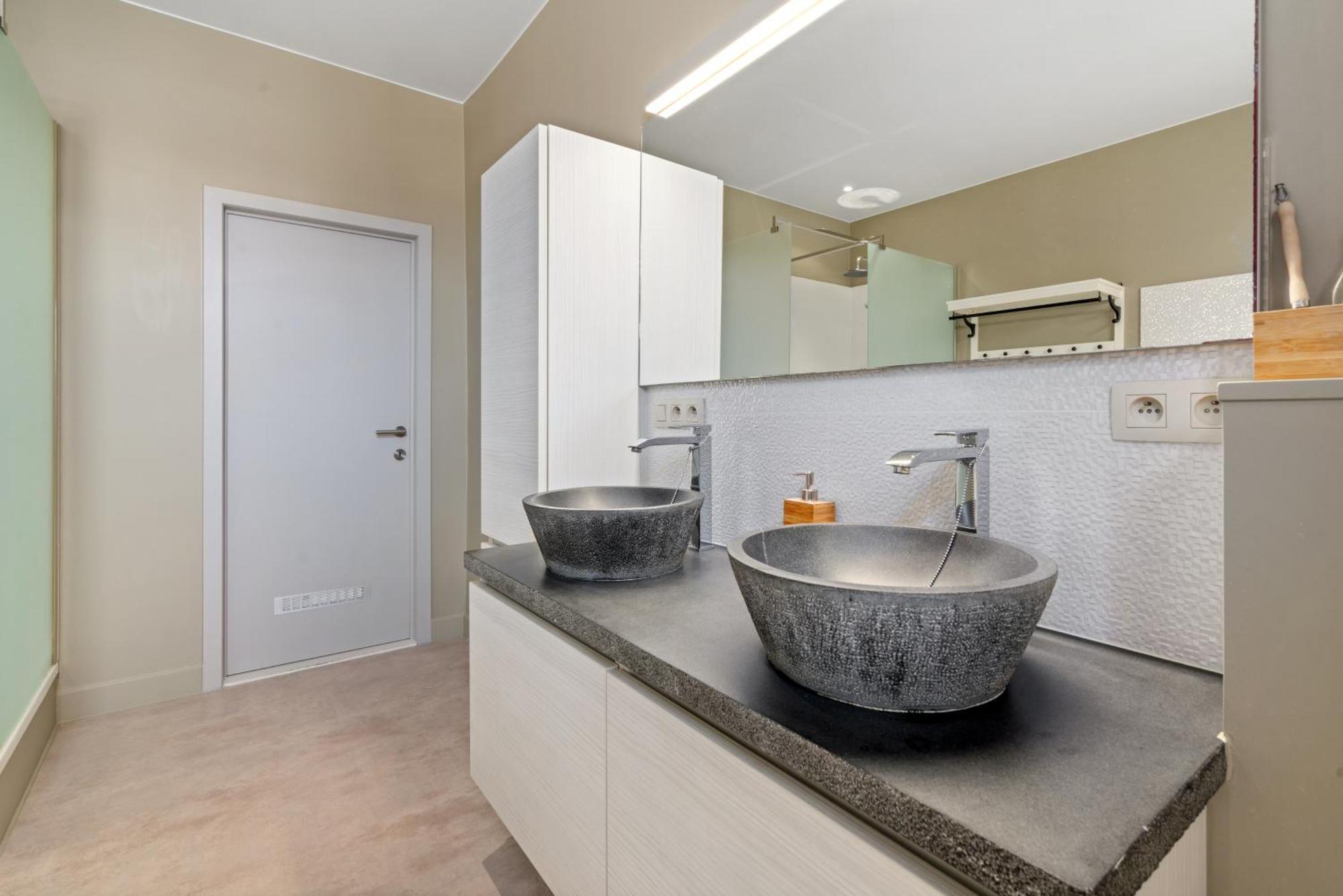 Spacious Guest Suites Near Historic Market - 5 Min Walk Bruges Exterior foto